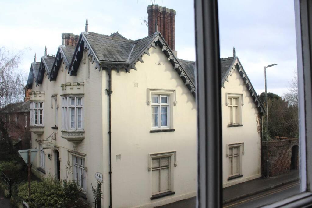Medieval Roots And Harry Potter Townhouse - Hiking Near Ludlow Leominster Extérieur photo