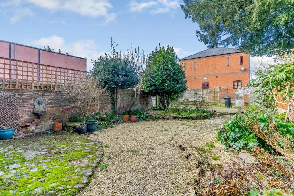Medieval Roots And Harry Potter Townhouse - Hiking Near Ludlow Leominster Extérieur photo